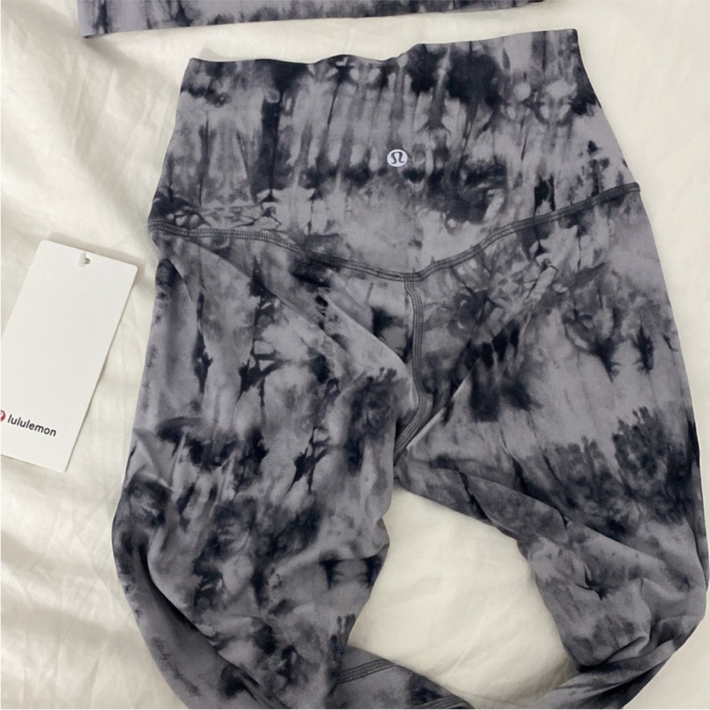 NWT Lululemon Align Leggings - Game Day Dark Chrome Black Multi - Picture 4 of 4